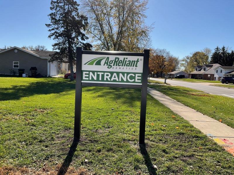 Post & Panel Signs